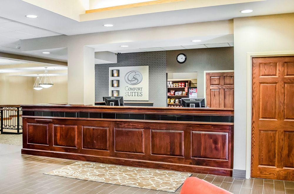 Comfort Suites Downtown Carlisle Buitenkant foto