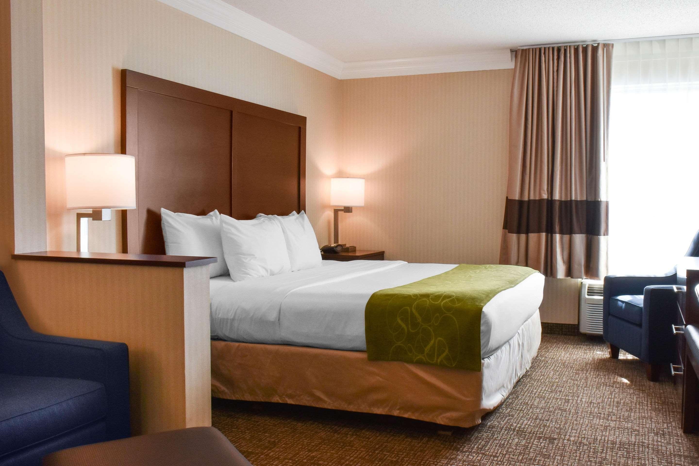 Comfort Suites Downtown Carlisle Buitenkant foto