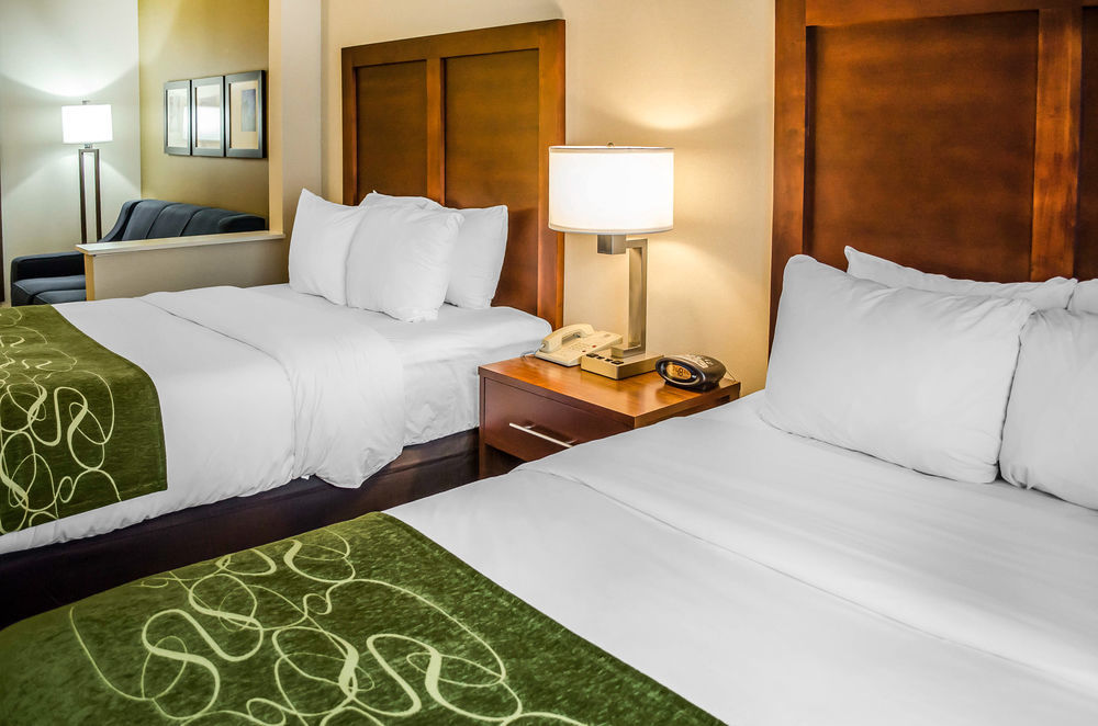 Comfort Suites Downtown Carlisle Buitenkant foto